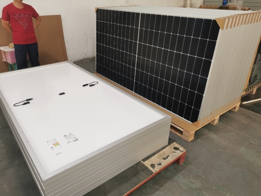 কেনা হাফ সেল মনোক্রিস্টালাইন সোলার প্যানেল 540W 545W 550W 555W online manufacture